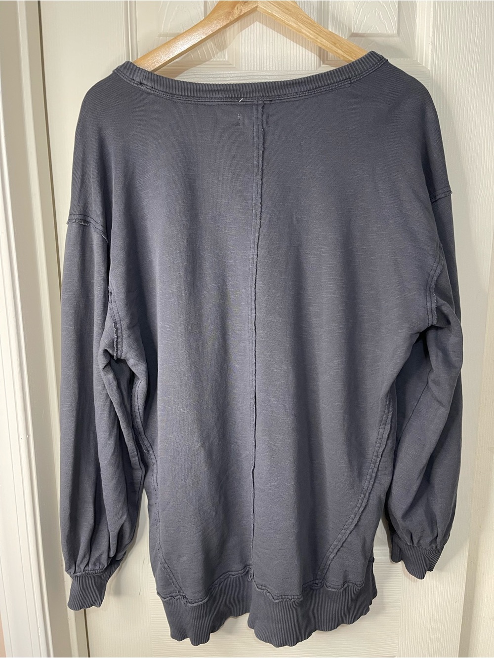 Anthropologie Pilcro 100% Cotton Oversized Raw Hem Slouchy Sweatshirt size Small - Picture 6 of 7